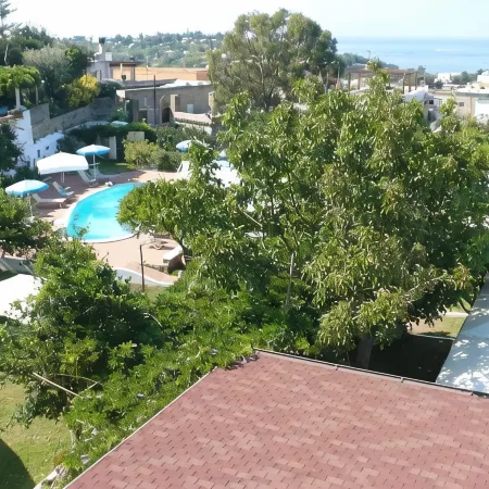 Hotel Savoia Отели в г. Прочида