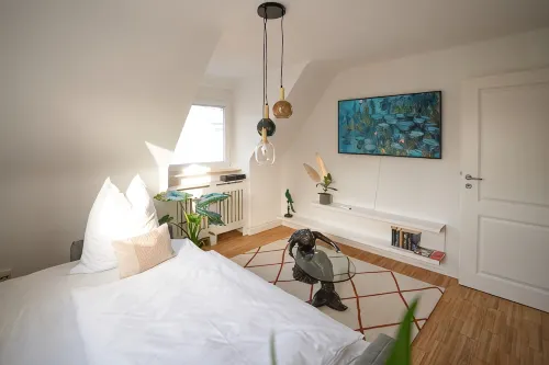 Meerjungfrau: stylish 2-room apartment, central, kitchen, bathroom, living room/bedroom