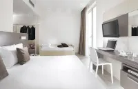 Hotel Cube - balcony