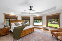 Lazaj Luxury Lodge — Heated Pool,Hot Tub, Game Room,Sleeps 16 Near Hocking Hills - Pools