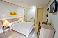 Hotel Dan Inn Express Porto Alegre - by Nacional Inn - Próximo ao Complexo Hospitalar Santa Casa - Wifi
