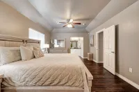 Charming 3-bedroom house with AC, WiFi in Del City - 무료 와이파이
