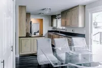 現代極簡度假屋，四臥五床、空調、WiFi - Wi-Fi