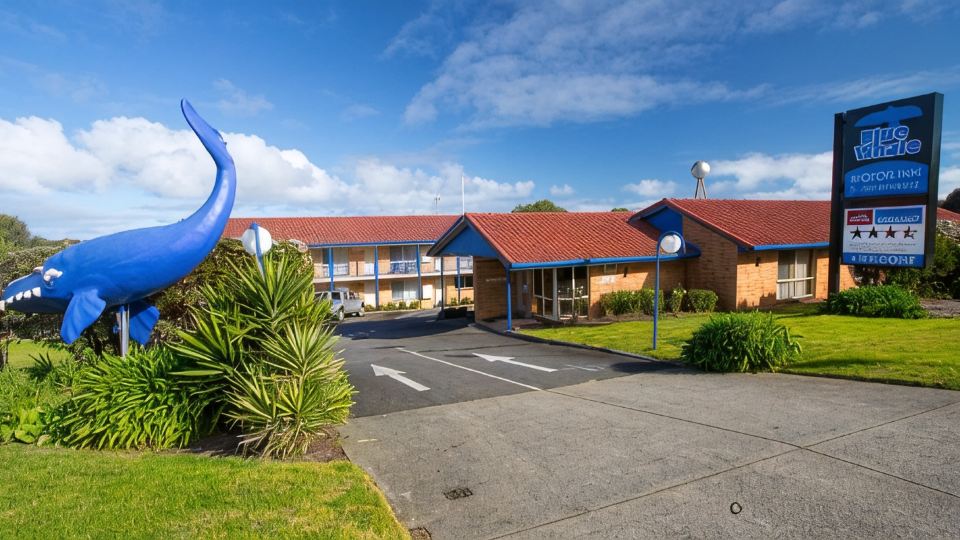 Blue Whale Motor Inn & Apartments