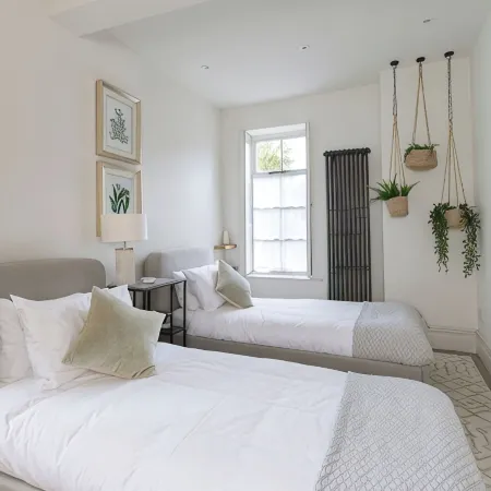 Beautiful, stylish ground floor Georgian apartment