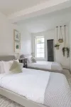 Beautiful, stylish ground floor Georgian apartment