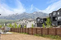 Snowbasin Family Vibes – Kids Toys + Chef’s Kitchen + Movie Room - Homestays