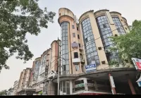 Hotel Amber Railway Station - 2-Star
