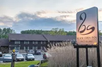 The Black Swan Lee - Lenox, Ascend Hotel Collection - parking