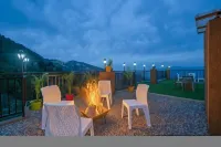 The Charvi Retreat by Exotic Stays - parking