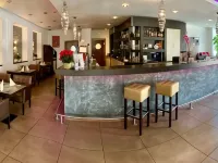 Boutique Hotel Goldene Henne Hotels near Designer Outlets Wolfsburg