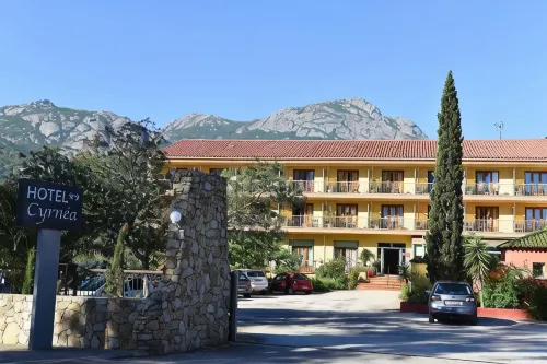 Hotel Cyrnea