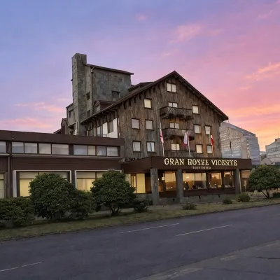 Gran Hotel Vicente Costanera Hotels near Casona Cultural ex Banco Llanquihue