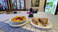 Sakti Hostal B&B
