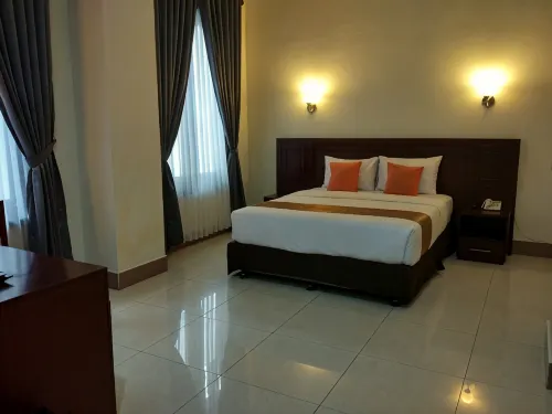 Dwd Hotel Syariah - 2-Star