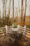 Charmed @CherryHideaway - 1970s Vintage Modern - Mountain A-Frame - Dog Friendly - Alphydda