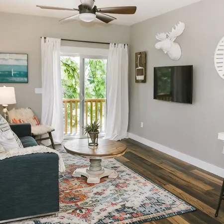 Joanna Gaines would stay here!