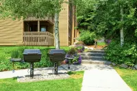 Top-Floor Condo Near Lifts With Hot Tubs, Pool, Washer/Dryer, On Demand Shuttle - 2-Star