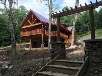 Creekside Cabin, Willis, VA - 3 tähden