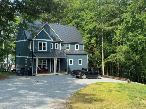 Gorgeous New Waterfront Lake House - 4-Star