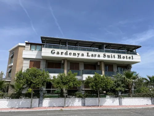 Gardenya Lara Suit Hotel - pemandangan pegunungan