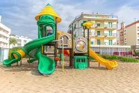 Hotel Touring - Beach