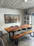 Hot tub, sauna, auto generator, in town of Bracebridge, dock-water toys, pets OK - Boutique
