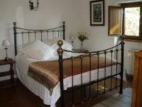 Renovated farmhouse in idyllic rural setting with pool and magnificent views - ที่มีฟิตเนส