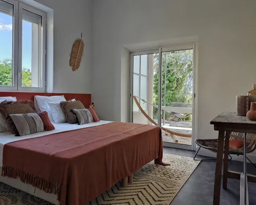 Bel Appartement Climatisé Avec Jardin et Piscine Hotel di Aubenas