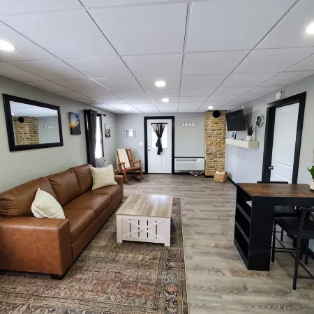 Charming building with 1 bedroom and AC, WiFi in serene Whitehall