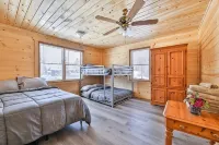 Chalet with Indoor Poolhouse Base of Hunter Mountain - Wifi