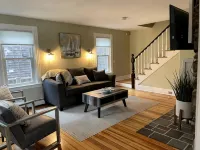 Charming Cottage in Jamestown - Wifi