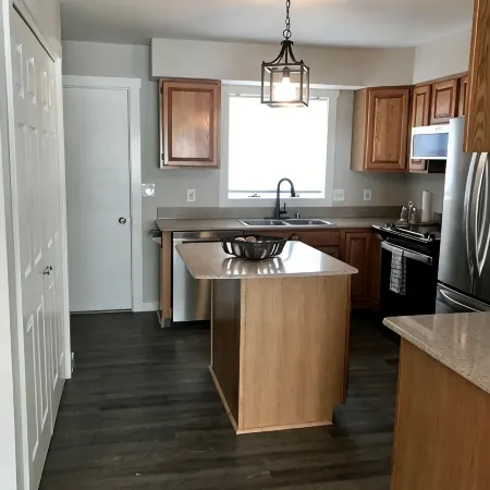 Cozy townhouse close to Hospital & Capital