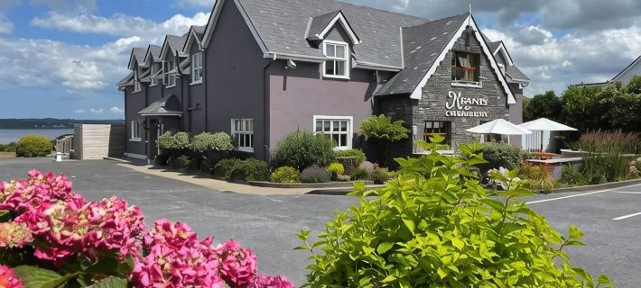Keanes of Curraheen, Bar, Restaurant & Accommodation Hotels in Kerry