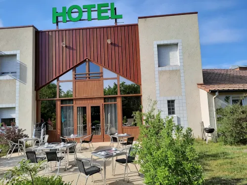 Hôtel le Grand Chêne - parking