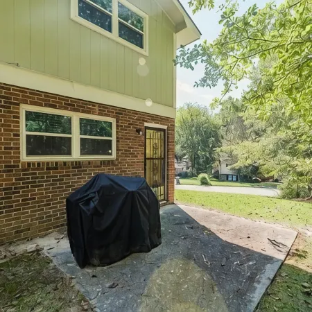 Cozy Home with everything you need at your finger tips.