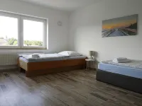 New accommodation directly adjacent to Kassel (up to 18 pers 包納塔爾住宿飯店