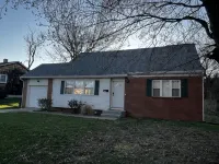 Spacious 3 Bedroom Home in Ewing, NJ – Modern Comfort in a Prime Location Hotels in Ewing