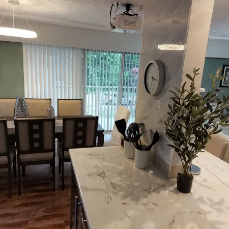 NorthVAN Nature Living Home, 5min to town, beach, suspension bridge, river ,hike