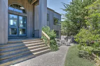 Stunning views near beaches and bluff
