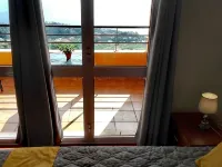 Beautiful Villa Apartment ポンタ・ド・ソルのホテル