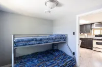 Port Franks 2 Bedroom Cottage With Double Wide Lot - Wi-Fi