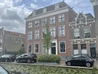 Canal house ground floor in historic center Gouda Hotels in Gouda