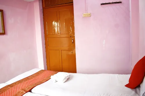 Family Guest House - 2-نجوم