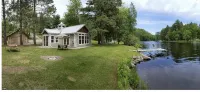 Unique Waterfront Cabin on High Falls Flowage - Chalets