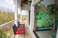 Luxurious one bedroom cottage - Wifi