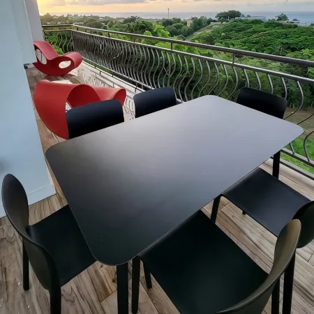 Ocean views, amazing sunset, pool and peaceful surroundings.