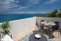 Sanderling Escape - Elevated Luxury & Ocean Views! - 2-Star