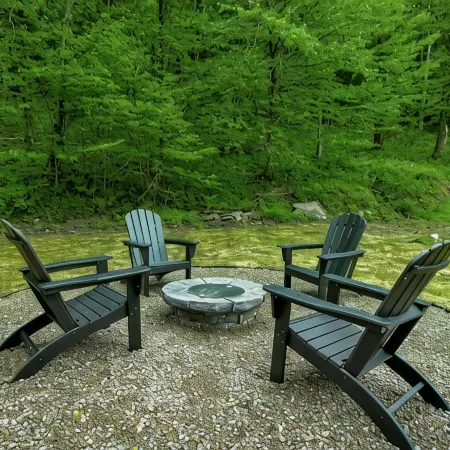 Romantic Getaway in Ellicottville Close to Everything!