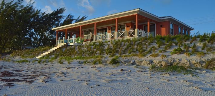 NEMO HOUSE-Luxury Beachfront on perfect Beach-Perfect for 4 couples / 2 families Hotels in Great Exuma Island